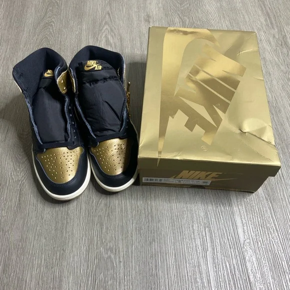 Air Jordan 1 Retro Hi OG Black Gold Mens Shoe Size 8 Gold DZ5485-071 NWT - Picture 1 of 16